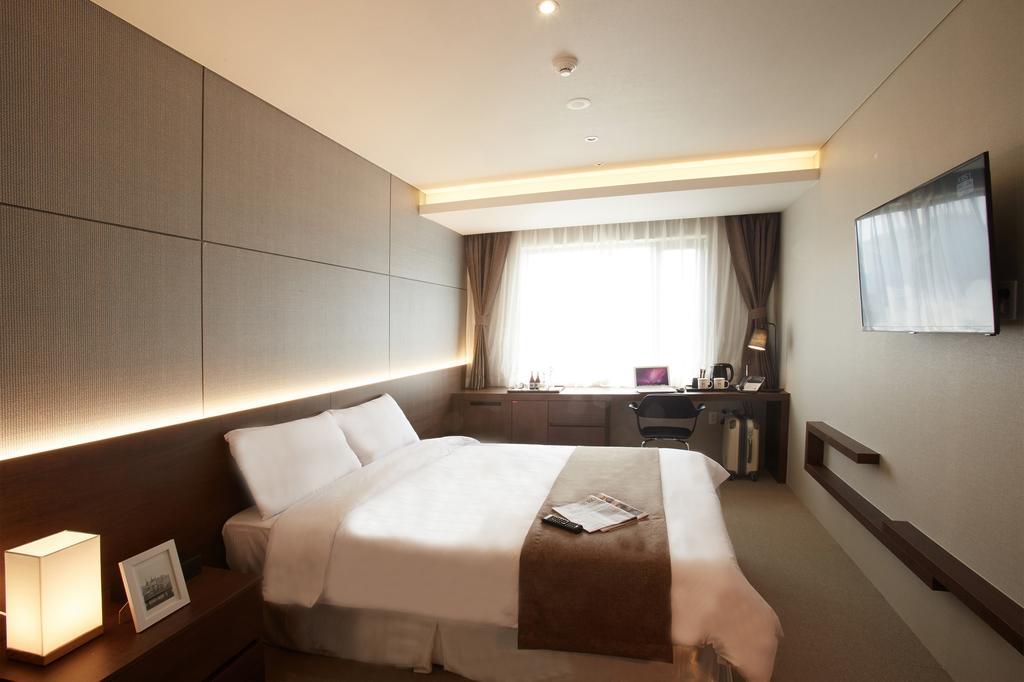 M Stay Hotel Gyeonggi Giheung Yongin Exteriör bild
