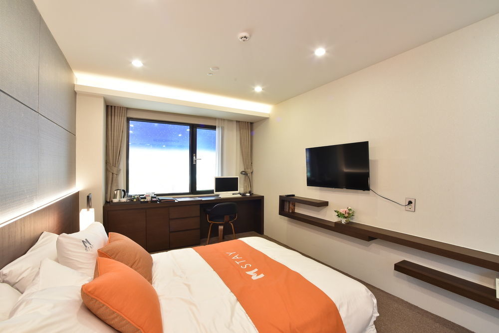 M Stay Hotel Gyeonggi Giheung Yongin Exteriör bild