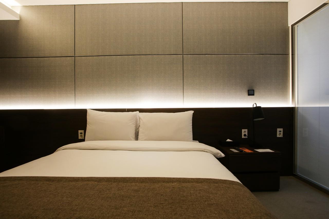 M Stay Hotel Gyeonggi Giheung Yongin Exteriör bild