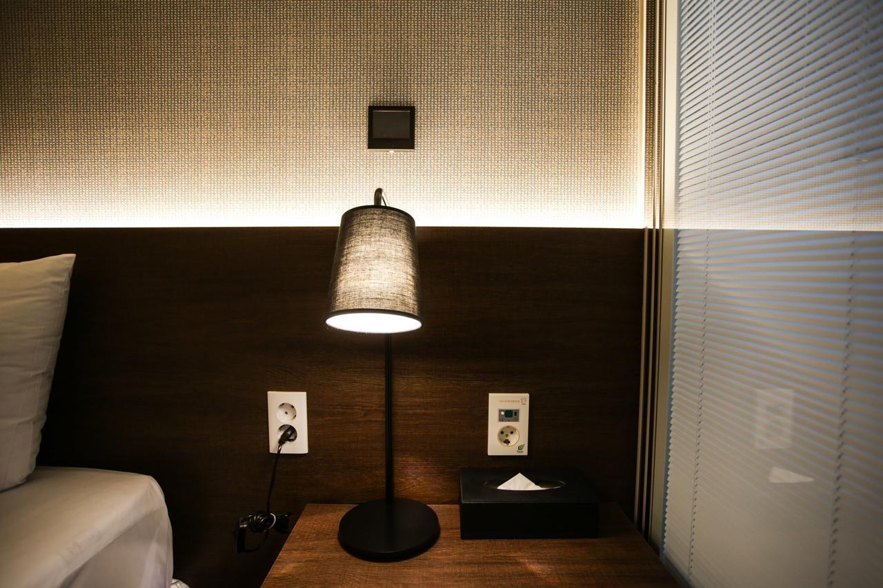 M Stay Hotel Gyeonggi Giheung Yongin Exteriör bild
